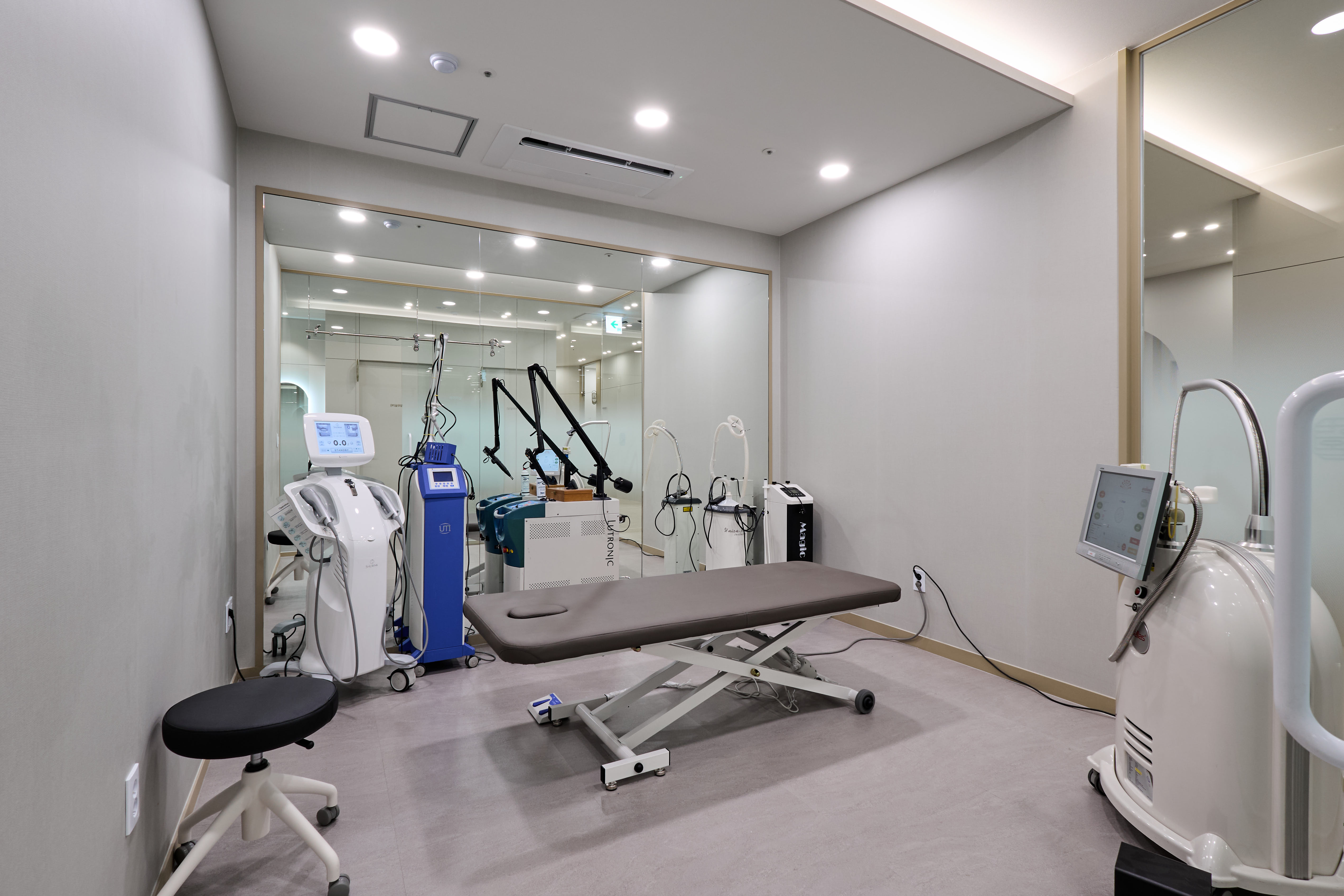 레이저 치료실